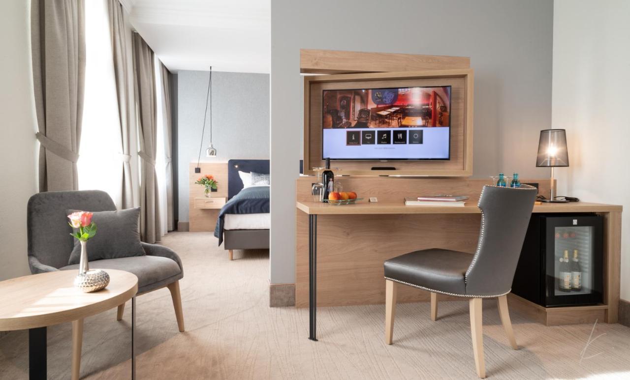 Romantik Hotel Villa Sayn ベンドルフ エクステリア 写真